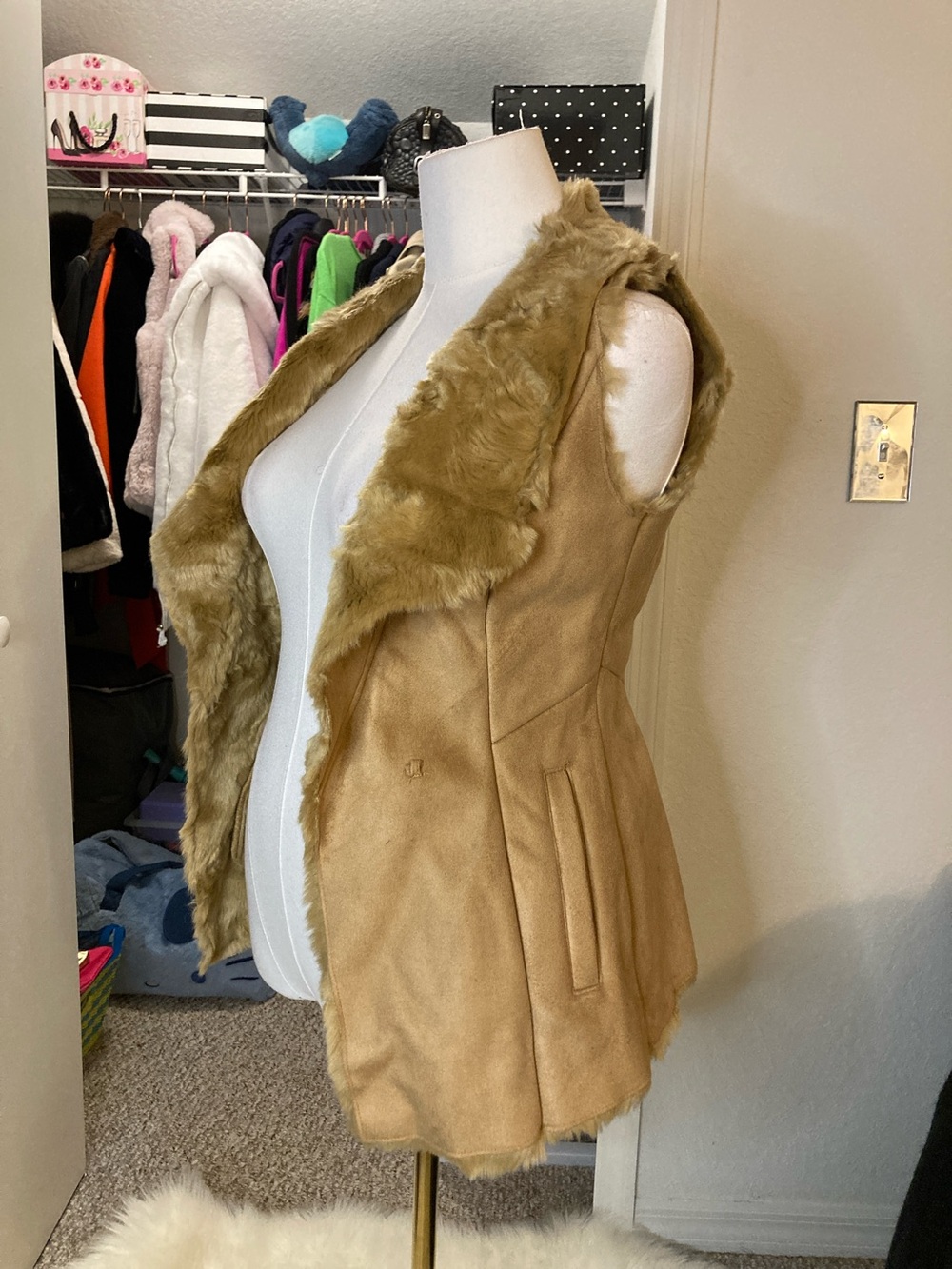 White House Black Market Tan Faux Fur Trim Suede Vest